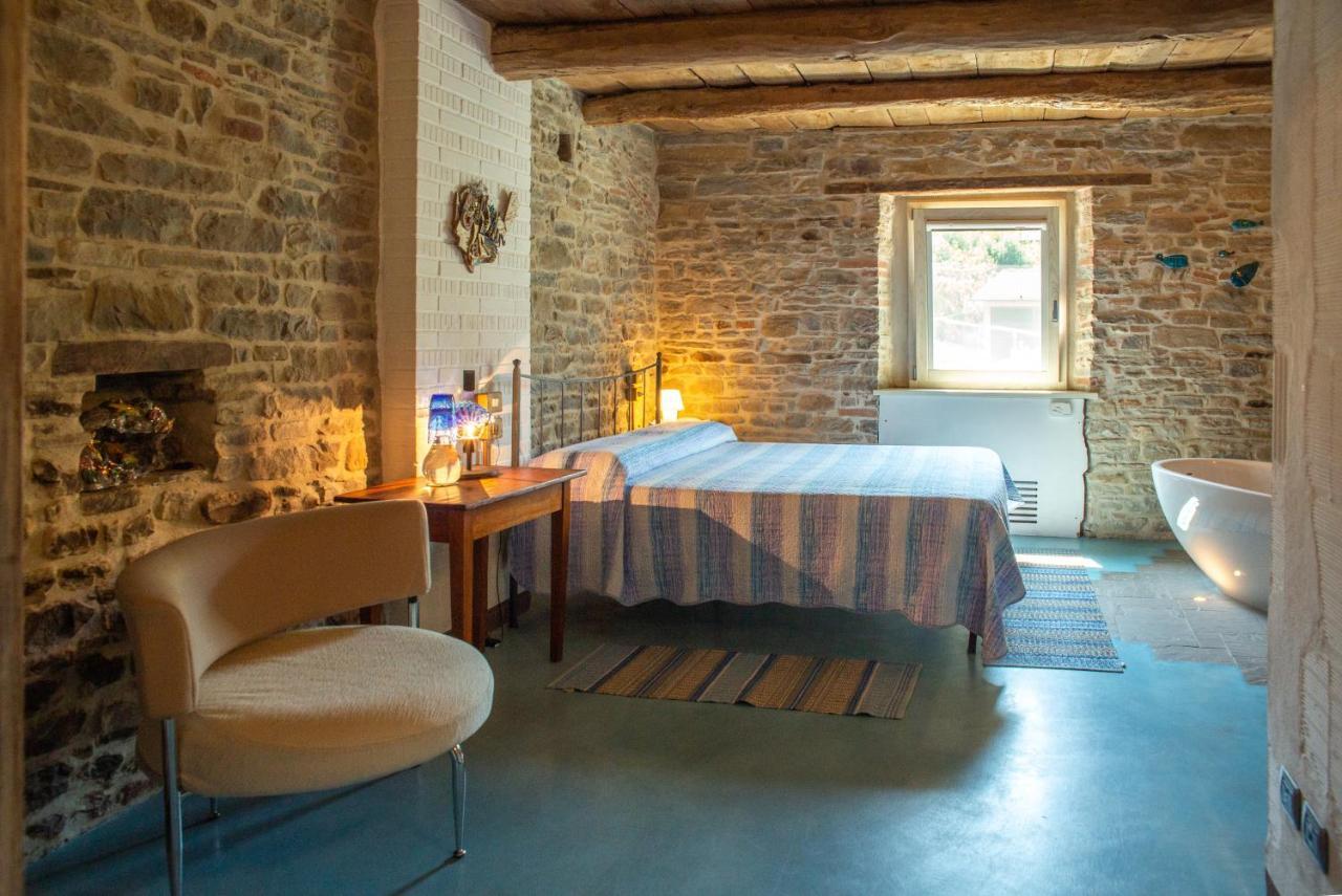 La Locanda Della Campanara Санта-София Экстерьер фото