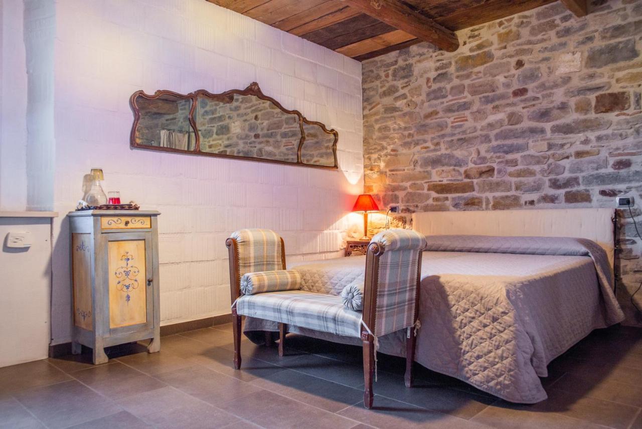La Locanda Della Campanara Санта-София Экстерьер фото